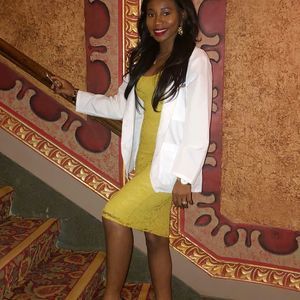 Meet your Posher, Antonia